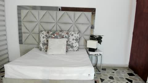  Nina  online show from September 8, 11:15 pm