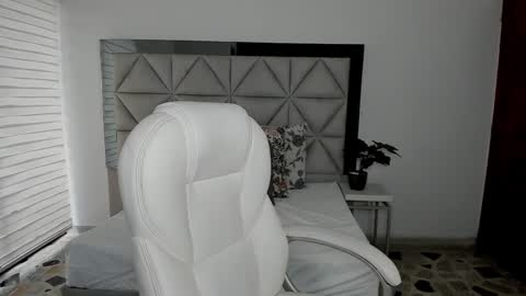  Nina  online show from March 5, 9:26 pm