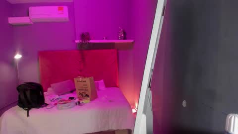 Nina online show from February 21, 11:24 am