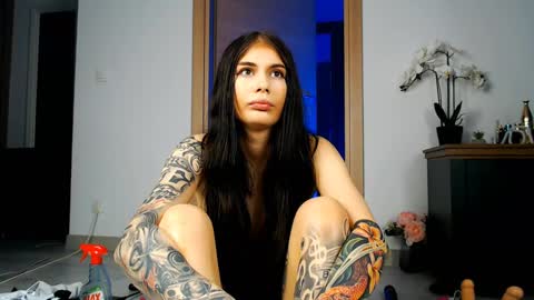 Nina online show from February 16, 7:48 am