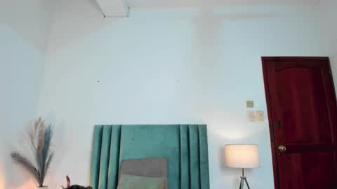 Nina online show from February 21, 6:15 pm