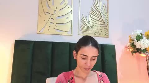 Nina online show from November 19, 6:18 pm