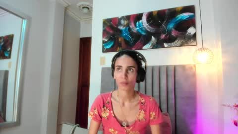 Nina online show from October 5, 2:24 pm