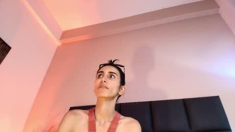 Nina online show from September 15, 6:31 pm