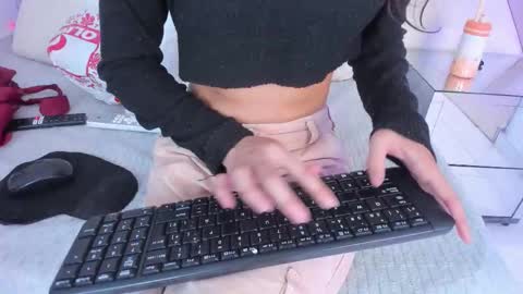 ninahtx online show from December 13, 8:59 pm