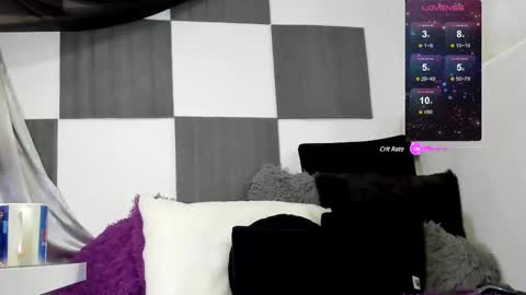 Nina online show from March 11, 4:40 pm