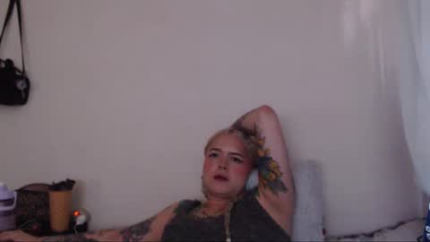 Nina online show from December 12, 9:37 pm