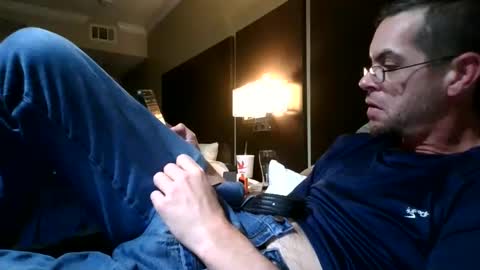 nineinchbronco online show from November 15, 12:40 pm