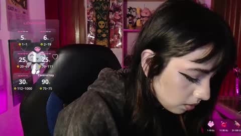 Snapshot of ninfa_ch chatting on October 23, 2:02 am Ninfa online show from October 23, 2:02 am