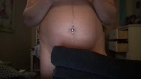 nipplelessalien online show from January 7, 1:32 am