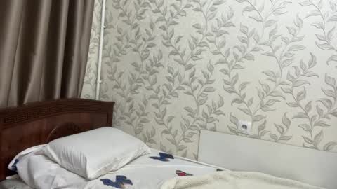 Snapshot of niravoid chatting on October 22, 10:44 pm niravoid online show from October 22, 10:44 pm