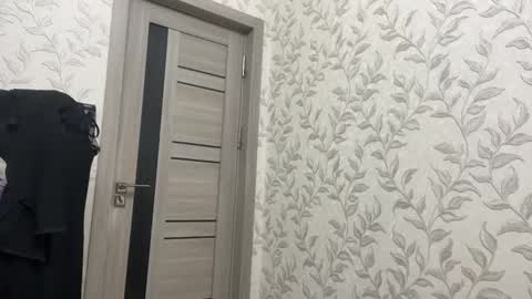 Snapshot of niravoid chatting on October 27, 8:20 pm niravoid online show from October 27, 8:20 pm