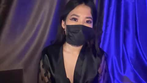 Snapshot of niravoid chatting on October 21, 8:12 pm niravoid online show from October 21, 8:12 pm