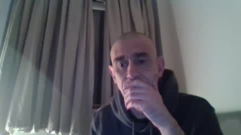 nirevess online show from January 25, 6:24 pm