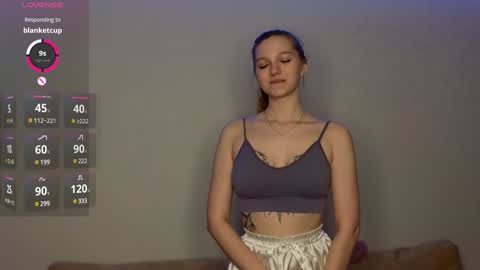 Lynn online show from December 23, 5:43 pm