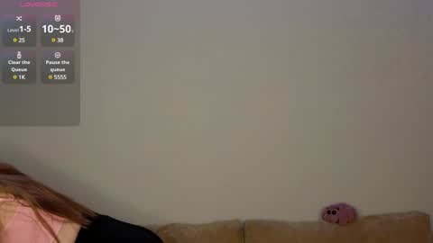 Lynn online show from December 1, 5:48 pm