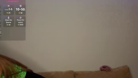 Lynn online show from December 8, 5:55 pm