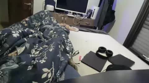 niv83 online show from March 28, 7:48 pm