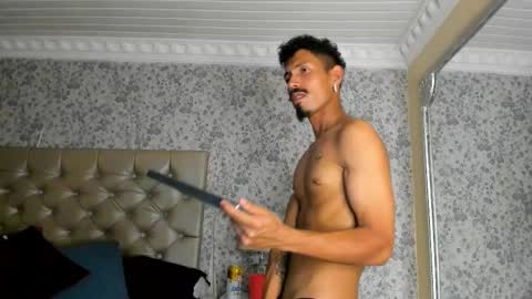 Noah online show from March 7, 10:10 pm