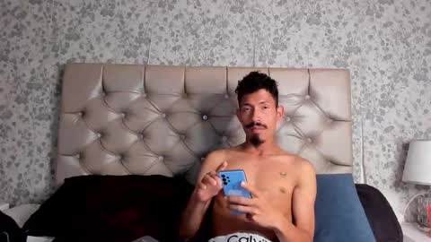 Noah online show from March 12, 10:13 pm