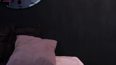 Noah  online show from November 13, 3:42 am