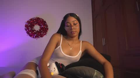 noah_0814 online show from December 5, 3:17 am