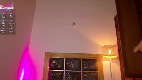 noah_0814 online show from October 2, 3:05 am