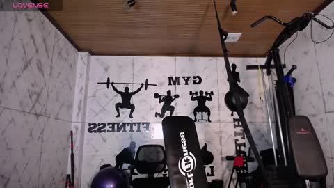 noah_dupont_ online show from October 28, 11:33 am