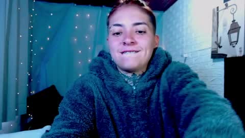 noah hehim    online show from April 5, 1:52 pm