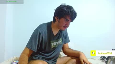 noah_meyer_ online show from September 19, 5:44 am