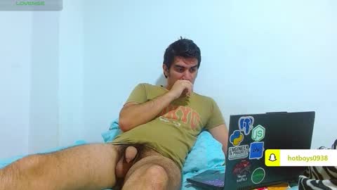 noah_meyer_ online show from November 2, 4:45 am