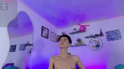 Snapshot of noah_tyler_ chatting on October 2, 11:58 pm noah tyler online show from October 2, 11:58 pm