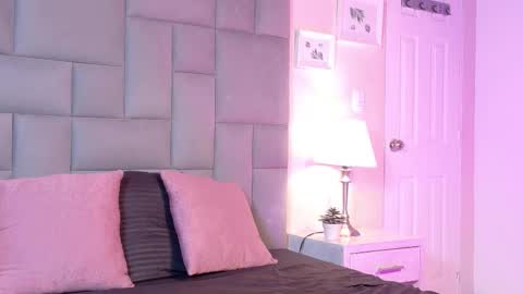 Noah   online show from February 27, 2:42 pm