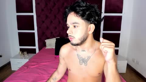 Noah FemBoy Fox online show from November 5, 2:02 am