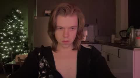 noel online show from January 20, 7:04 pm