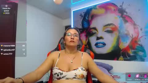 noelia_milfs online show from March 3, 7:26 am