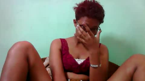 noellah online show from September 13, 5:21 am