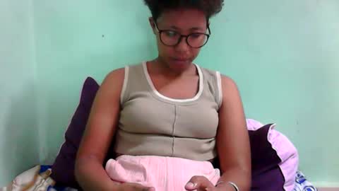 noellah online show from October 20, 8:08 am