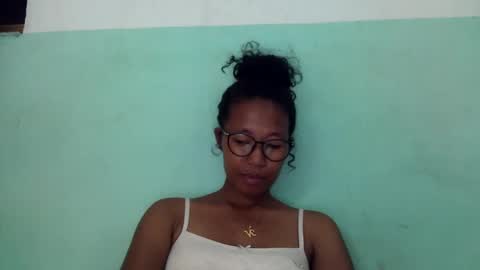 noellah online show from March 6, 3:02 pm