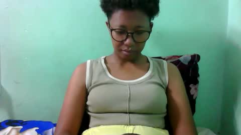 noellah online show from September 26, 4:31 am