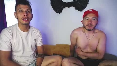 noha_and_iam1 online show from February 15, 12:04 pm