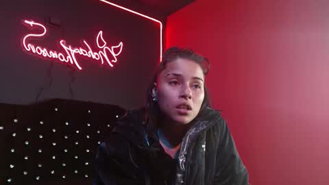 Noha Thomson online show from March 20, 11:43 pm