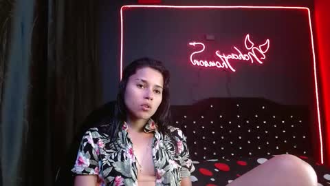 Noha Thomson online show from February 19, 2:44 am