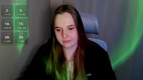 noir_ember_ online show from May 26, 6:14 pm