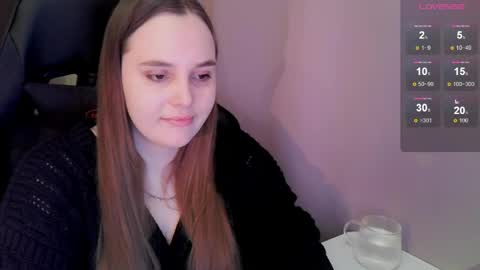 noir_ember_ online show from April 21, 4:47 pm