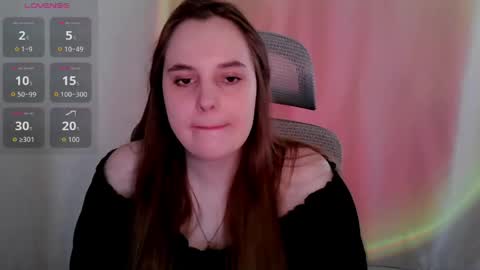 noir_ember_ online show from May 15, 8:56 am