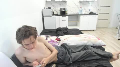 nolan_sagee online show from June 22, 7:27 am