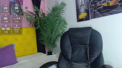 Nolan  online show from February 15, 6:23 pm