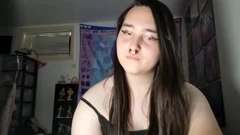 Snapshot of nonbinarybeauty20 chatting on March 8, 9:08 pm nonbinarybeauty20 online show from March 8, 9:08 pm