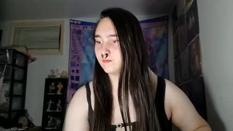 Snapshot of nonbinarybeauty20 chatting on February 20, 5:23 am nonbinarybeauty20 online show from February 20, 5:23 am